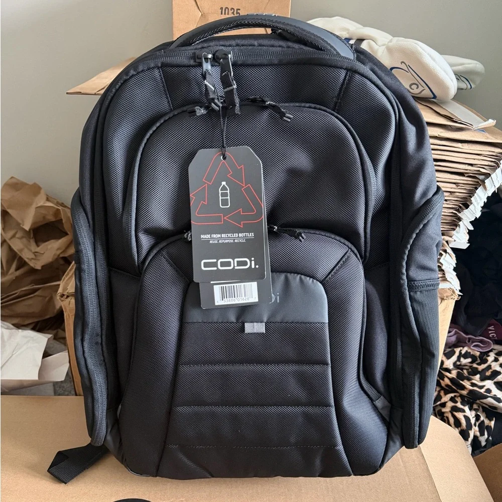 CODi Ferretti Pro Sport Pack 17.3” Laptop Backpack Black USB Laptop Travel Bag